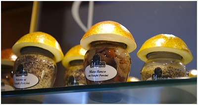 Gelateria Il Capriccio Glace artisanale - Salon de dégustation à Ciney