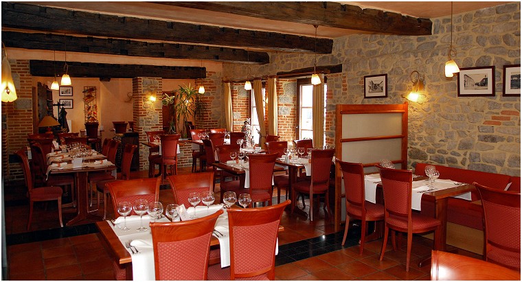 Les 4 Voyes Restaurant - Brasserie à Olloy