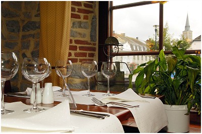 Les 4 Voyes Restaurant - Brasserie à Olloy