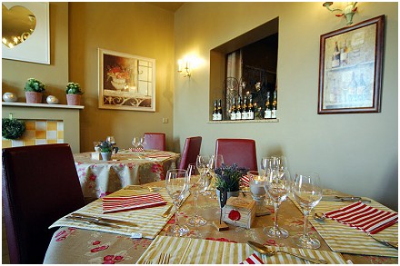 Le Mas des Cigales Restaurant à Floriffoux