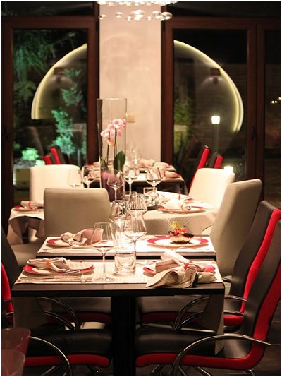 Shangri-La Restaurant à Haccourt