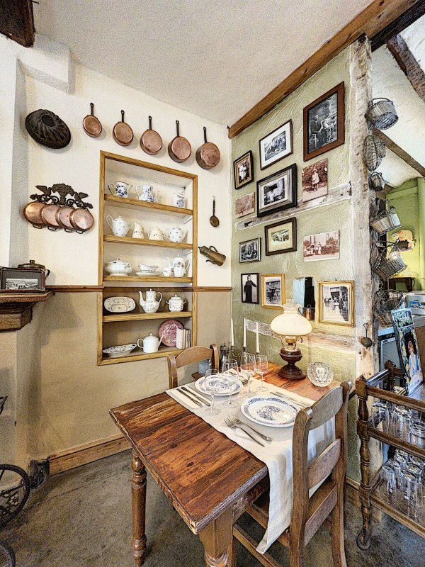 Les Mougneûs d'As Taverne - Tea room - Restaurant à Bouvignes (Dinant)