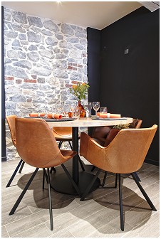 Le Saint-Hadelin Restaurant - Hôtel in Celles (Province de Namur)