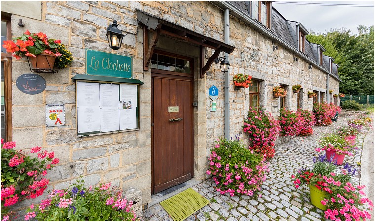 La Clochette Restaurant - Hôtel in Celles (Province de Namur)