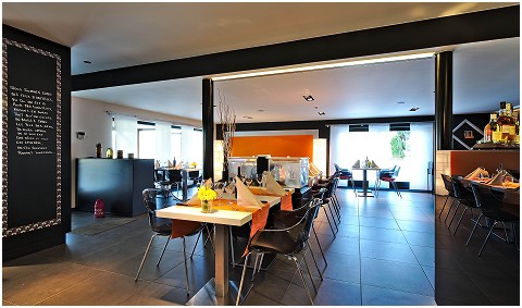 Les Papilles Restaurant à Évrehailles