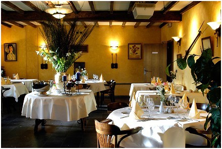 Les Caves du Château Hôtel - Restaurant gastronomique à Rendeux