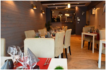 Le Binôme Restaurant in Jambes