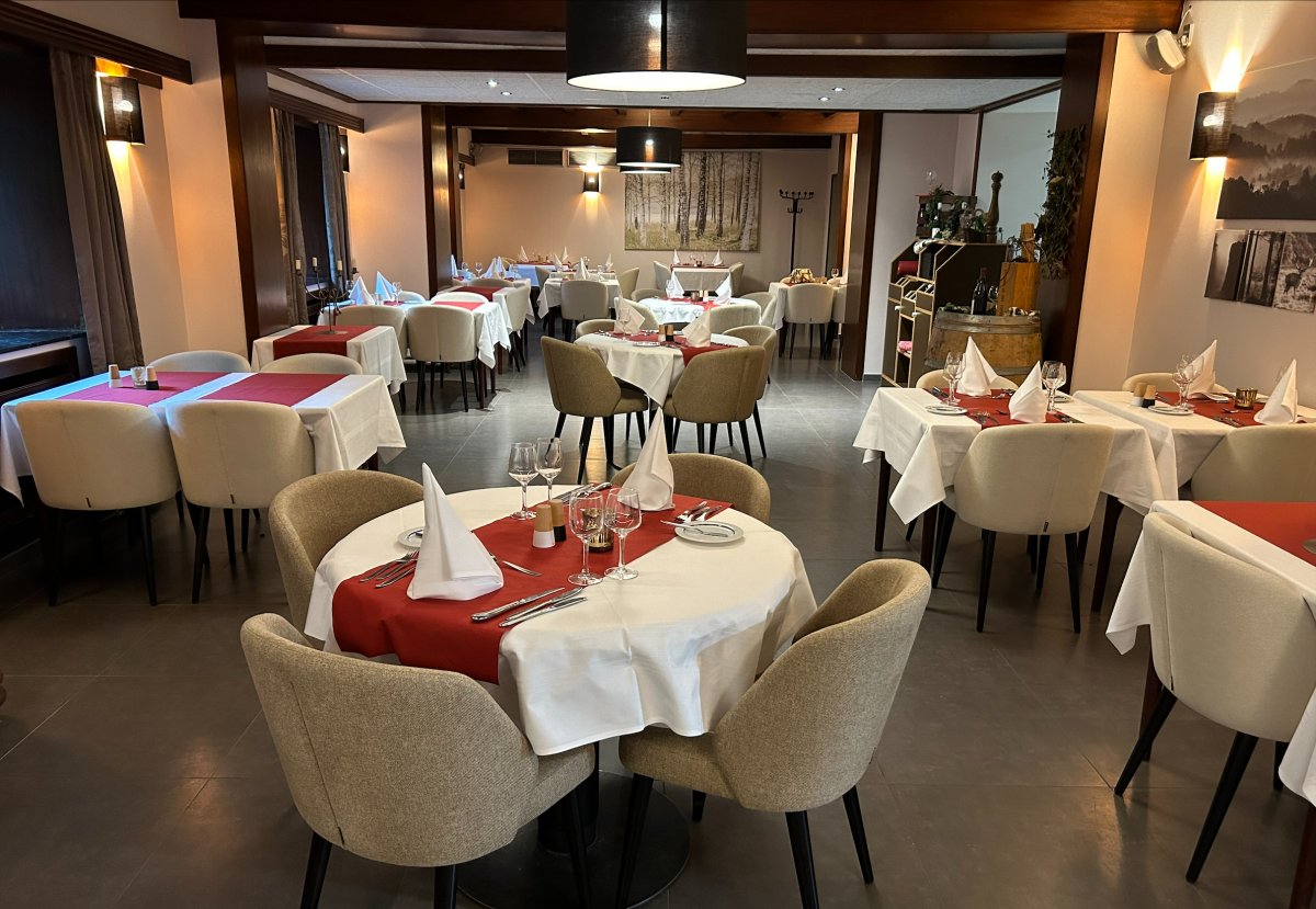 Le  Floréal Restaurant Le Parc à La Roche-en-Ardenne