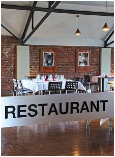 Le Saint-Charles Restaurant in Marcinelle