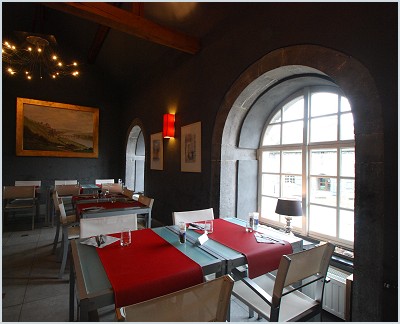 La Reine Blanche Brasserie in Namen