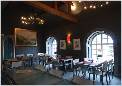 La Reine Blanche Brasserie in Namen