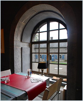 La Reine Blanche Brasserie in Namen