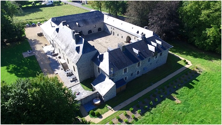 Château de Grandvoir Restaurant - Hôtel in Grandvoir (Neufchâteau)