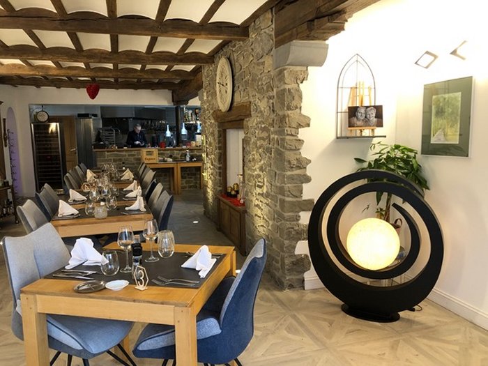 Au Bonheur à 4 Mains Restaurant - Cuisine du terroir in Vencimont